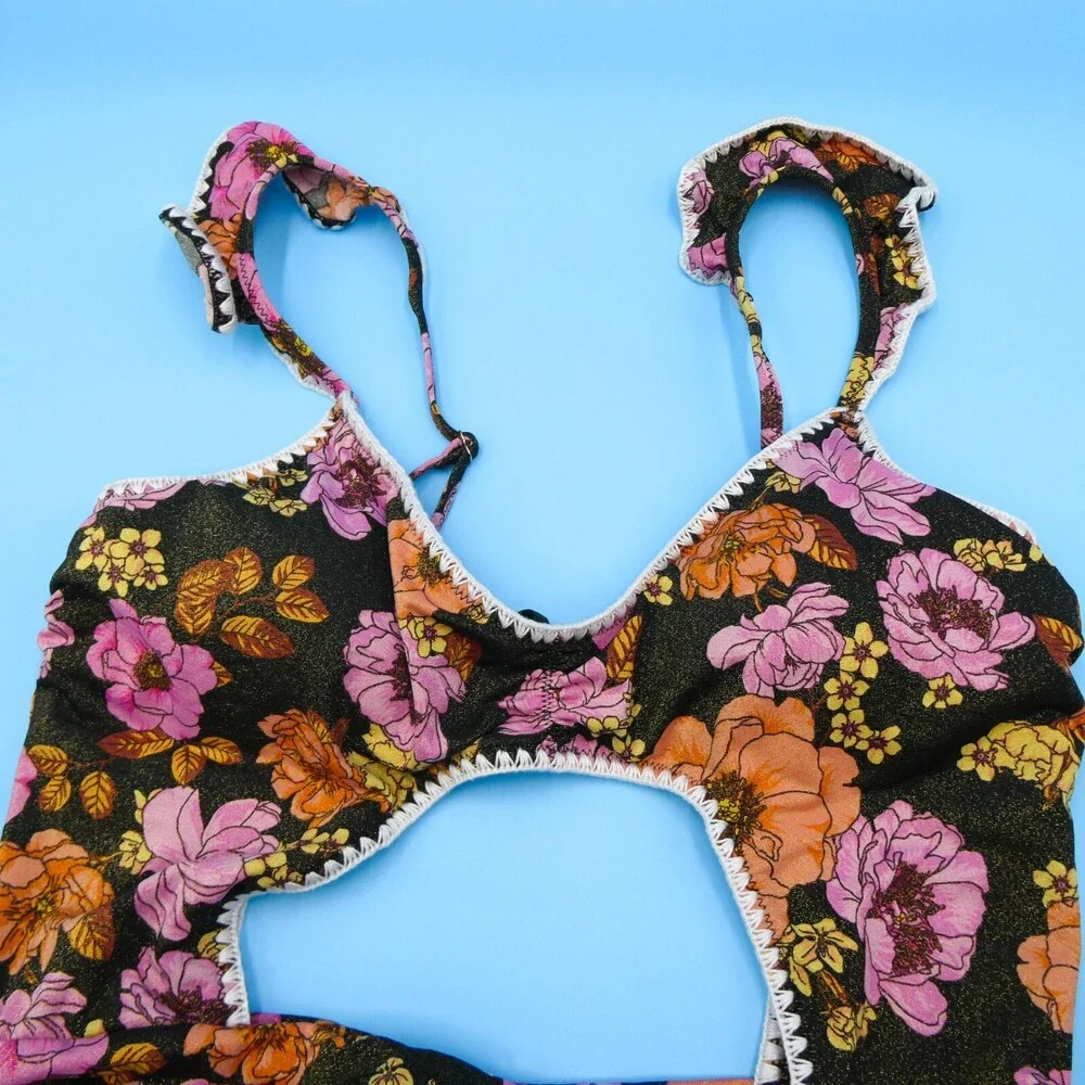 Victorias Secret Medium Black Shimmer Floral Cutout‎ Lace One Piece Swimsuit New
